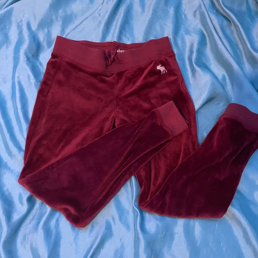 Crimson velvet kids sweatpants from Abercrombie kids
